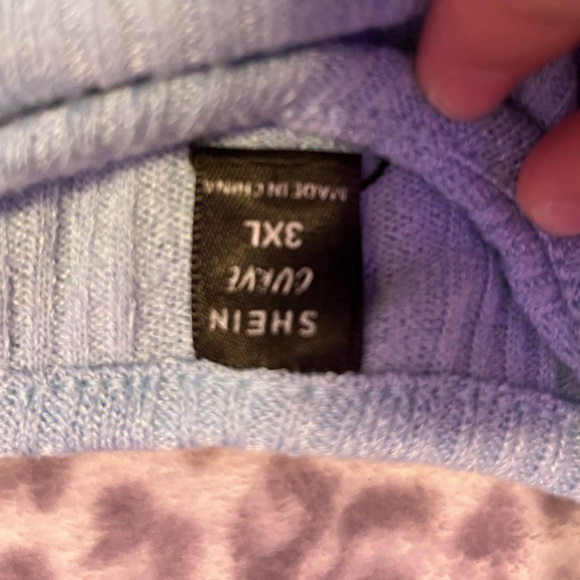 3 3XL TANKTOPS - Picture 9 of 10